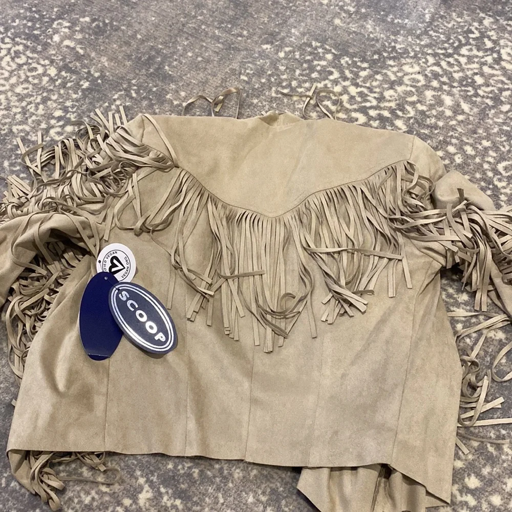 SCOOP VEGAN NWT FRINGE SHORT JACKET